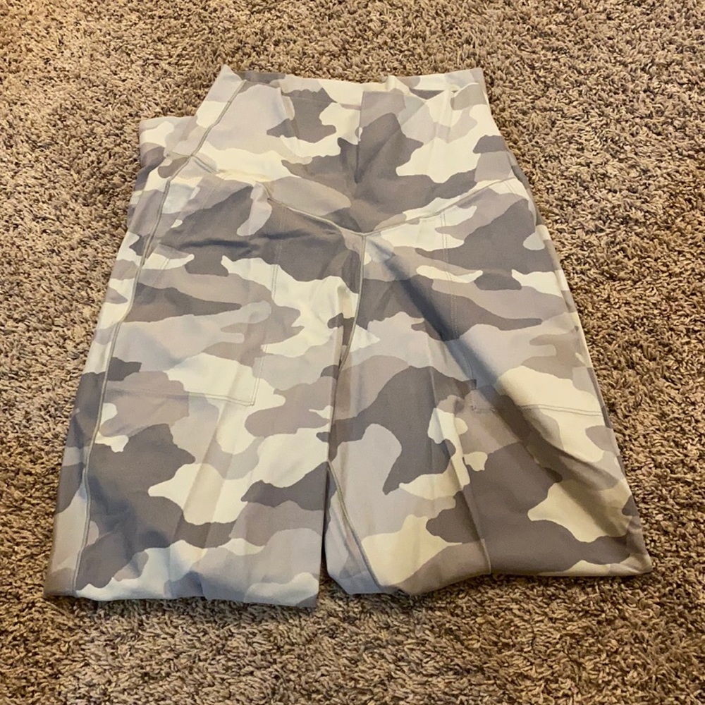 Offline real me joggers brand new!